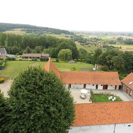 B&B Hof Ter Kwaremont Kluisbergen Luaran gambar